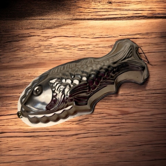 Fish Jello Mold Straight Cake Pan 13" Kitchen Wall Hang Decor Copper Tin VINTAGE - Picture 1 of 10